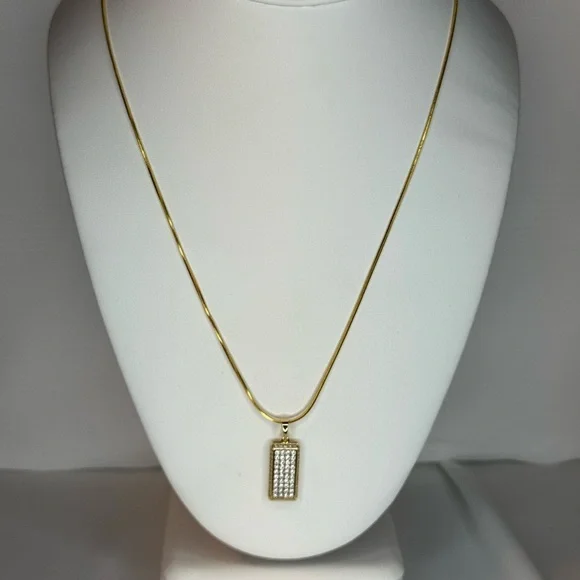 Elegant Gold Necklace with Rhinestone Pendant - Picture 4 of 4